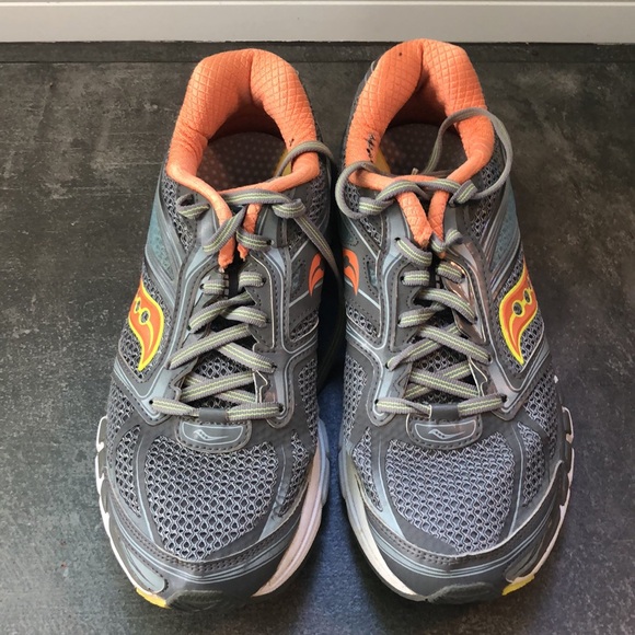 Grouping of designer sneakers - Picture 3 of 13